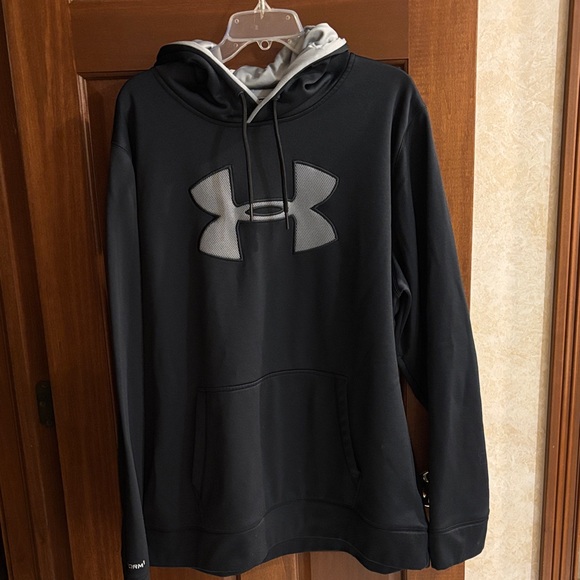 Under Armour Black and Gray Men's Sweatshirt, Size 2XL - Picture 1 of 13